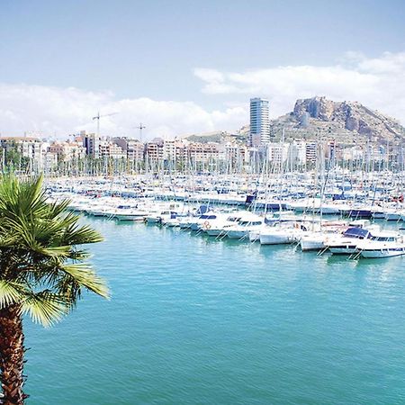 3 Bedroom Gorgeous Apartment In Alicante Luaran gambar